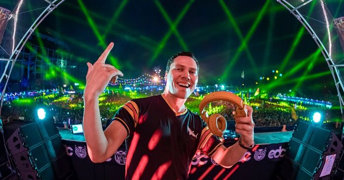 Tiesto throws a free concert in San Diego