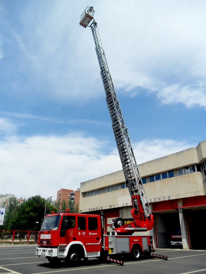 Zaragoza destina 1,5 millones de euros para renovar los vehículos de los bomberos