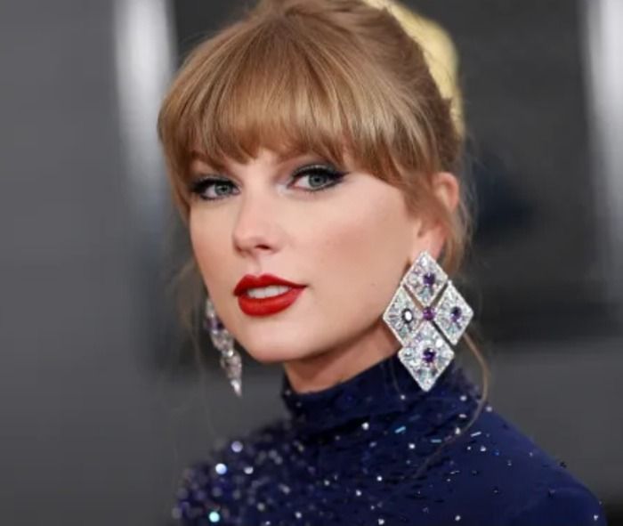 Muere la cantante Taylor Swift, tras un disparo en su concierto